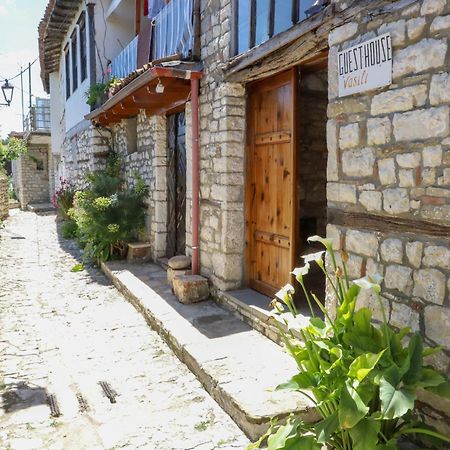Guest House Vasili Berat Exterior foto