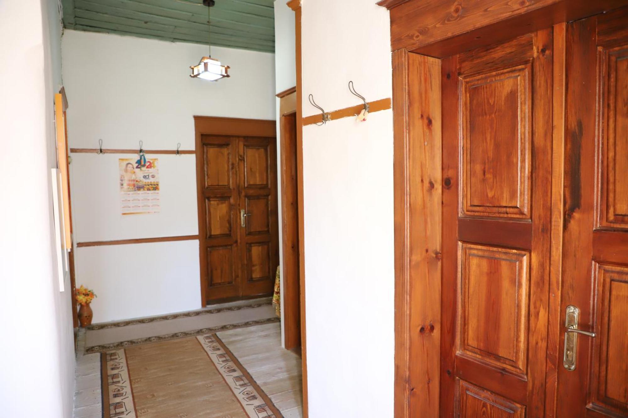 Guest House Vasili Berat Exterior foto